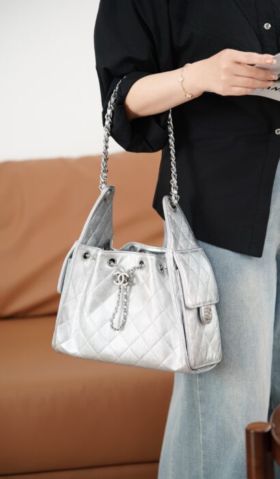 샤넬 25 미니 핸드백 그레인드 카프스킨 실버 메탈 실버 레플리카 미러급 SA급 S급 고퀄리티 최상급 하이엔드 가방 [여성]