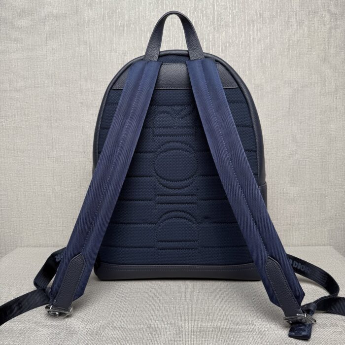 디올 x 하일톤 넬 라이더 2.0 집 백팩 그레인드 카프스킨 프린트 네이비 블루 화이트 레플리카 미러급 SA급 S급 고퀄리티 최상급 하이엔드 가방 [남성여성공용] 3
