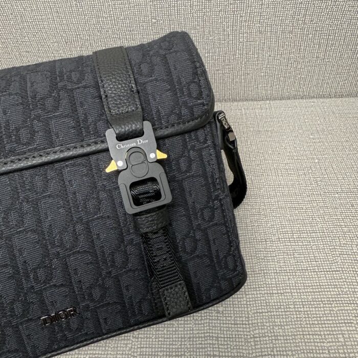 디올 오블리크 힛 더 로드 플랩 스트랩 백 블랙 1ESPO333YKY H03E 레플리카 미러급 SA급 S급 고퀄리티 최상급 하이엔드 가방 [남성여성공용] 9