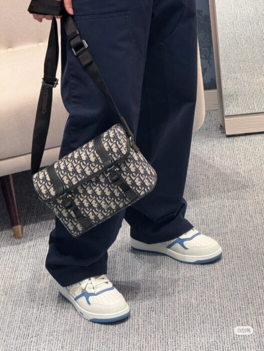 디올 오블리크 힛 더 로드 플랩 스트랩 백 베이지 1ESPO333YKY H27E 레플리카 미러급 SA급 S급 고퀄리티 최상급 하이엔드 가방 [남성여성공용] 2