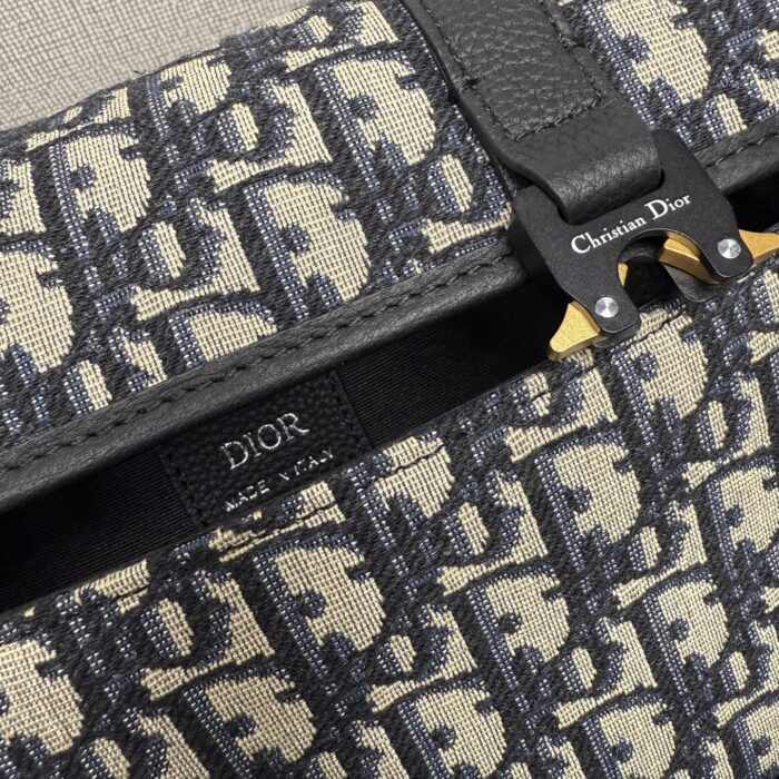 디올 오블리크 힛 더 로드 플랩 스트랩 백 베이지 1ESPO333YKY H27E 레플리카 미러급 SA급 S급 고퀄리티 최상급 하이엔드 가방 [남성여성공용] 15