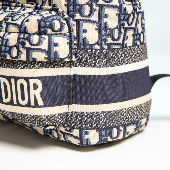 디올 스몰 트래블 백팩 블루 오블리크 M6108SDGI M928 레플리카 미러급 SA급 S급 고퀄리티 최상급 하이엔드 가방 [남성여성공용] 9