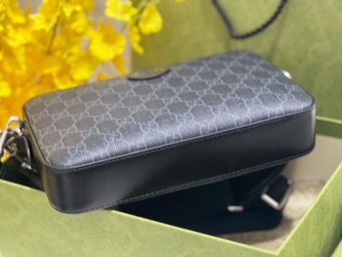 구찌 숄더백 인터로킹 G 블랙 슈프림 703468 레플리카 미러급 SA급 S급 고퀄리티 최상급 하이엔드 가방 [남성여성공용] 4