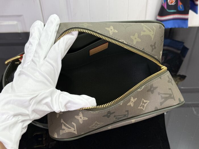 루이비통 도프 키트 카키 M26963 레플리카 미러급 SA급 S급 고퀄리티 최상급 하이엔드 가방 [남성여성공용] 3