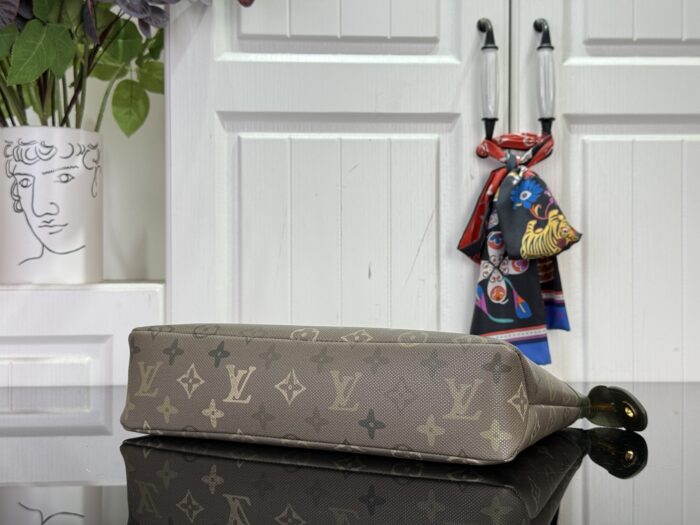 루이비통 포쉐트 보야주 소프트 카키 M26970 레플리카 미러급 SA급 S급 고퀄리티 최상급 하이엔드 가방 [남성여성공용] 5