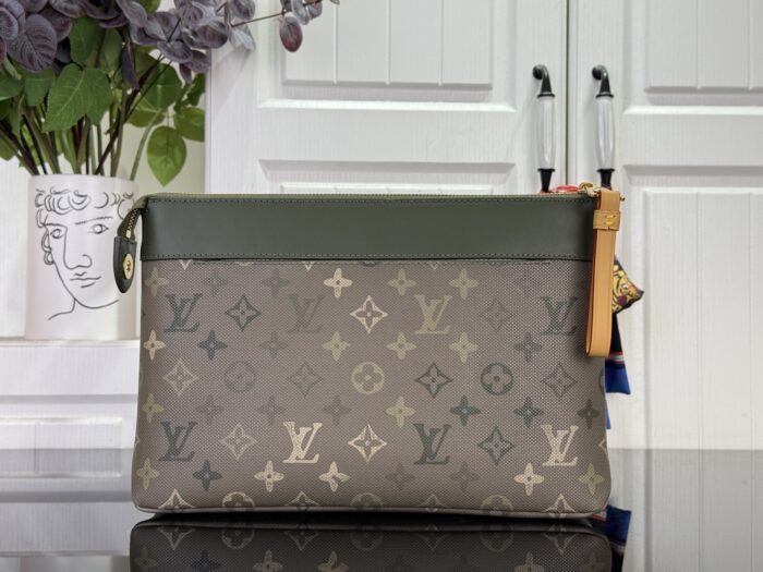 루이비통 포쉐트 보야주 소프트 카키 M26970 레플리카 미러급 SA급 S급 고퀄리티 최상급 하이엔드 가방 [남성여성공용] 2