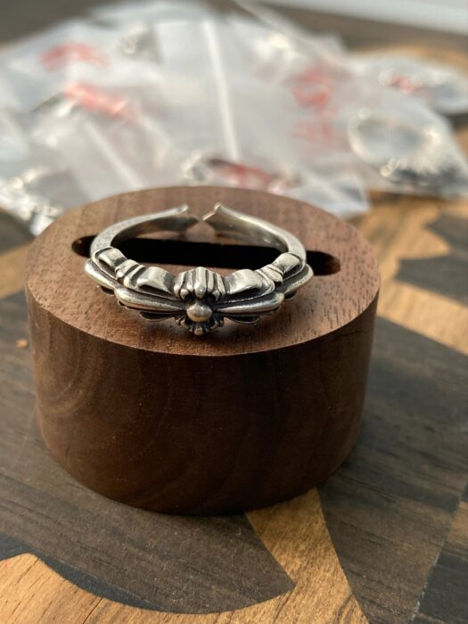 크롬하츠 슬림 오픈 반지 레플리카 미러급 SA급 S급 고퀄리티 최상급 하이엔드 악세사리 [남성여성공용]