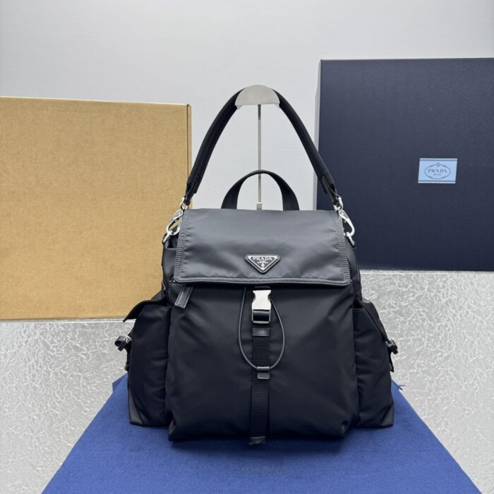 프라다 익스플로어 리나일론 백팩 블랙 레플리카 미러급 SA급 S급 고퀄리티 최상급 하이엔드 가방 [남성여성공용] 3