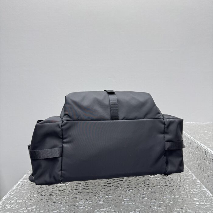 프라다 익스플로어 리나일론 백팩 블랙 레플리카 미러급 SA급 S급 고퀄리티 최상급 하이엔드 가방 [남성여성공용] 9