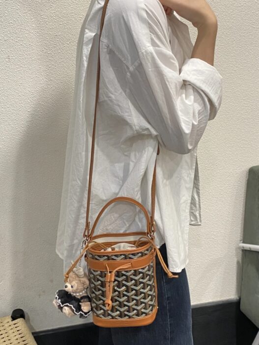 고야드 쁘띠 플로 버킷 백 브라운 레플리카 미러급 SA급 S급 고퀄리티 최상급 하이엔드 가방 [여성]