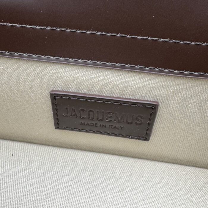 자크뮈스 밤비노 크로스바디 플랩백 다크 브라운 스몰 금장 무광 KBZ 레플리카 미러급 SA급 S급 고퀄리티 최상급 하이엔드 가방 [여성] 11