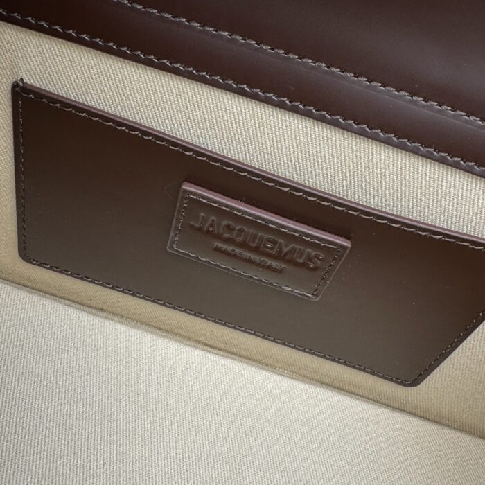 자크뮈스 밤비노 크로스바디 플랩백 다크 브라운 라지 금장 무광 KBZ 레플리카 미러급 SA급 S급 고퀄리티 최상급 하이엔드 가방 [여성] 10