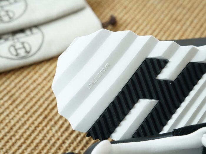 에르메스 바운싱 스니커즈 블랙 H 레플리카 미러급 SA급 S급 고퀄리티 최상급 하이엔드 신발 [남성여성공용] 9