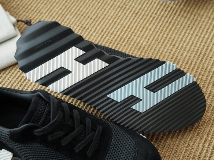 에르메스 바운싱 스니커즈 메쉬 스웨이드 블랙 화이트 H 레플리카 미러급 SA급 S급 고퀄리티 최상급 하이엔드 신발 [남성여성공용] 3