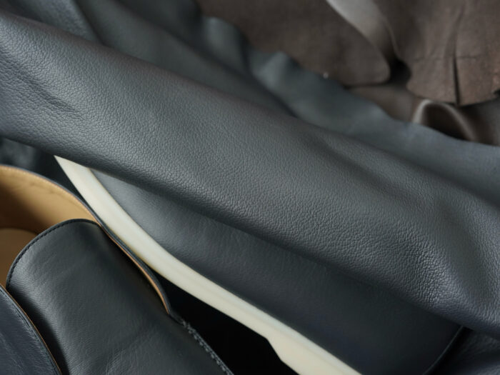 로로피아나 오픈 워크 앵클 부츠 레더 블랙 남성용 레플리카 미러급 SA급 S급 고퀄리티 최상급 하이엔드 신발 [남성] 3