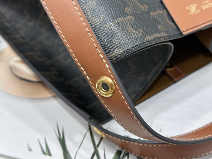 셀린느 스몰 큐브 백 트리옹프 캔버스 내추럴 카프스킨 124182 레플리카 미러급 SA급 S급 고퀄리티 최상급 하이엔드 가방 [여성] 12