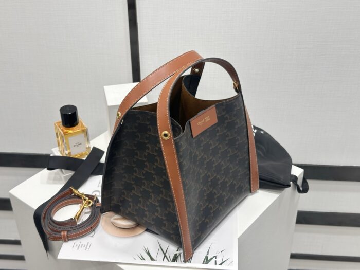 셀린느 스몰 큐브 백 트리옹프 캔버스 내추럴 카프스킨 124182 레플리카 미러급 SA급 S급 고퀄리티 최상급 하이엔드 가방 [여성] 7