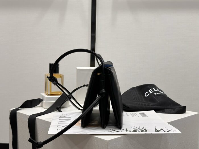 셀린느 트리오 플랩 부드러운 램스킨 10P862 블랙 레플리카 미러급 SA급 S급 고퀄리티 최상급 하이엔드 가방 [여성] 6