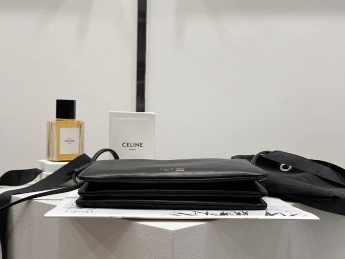 셀린느 트리오 플랩 부드러운 램스킨 10P862 블랙 레플리카 미러급 SA급 S급 고퀄리티 최상급 하이엔드 가방 [여성] 10