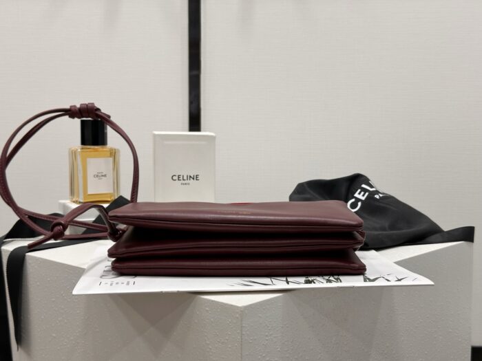 셀린느 트리오 플랩 부드러운 램스킨 10P862 와인 레플리카 미러급 SA급 S급 고퀄리티 최상급 하이엔드 가방 [남성여성공용] 10