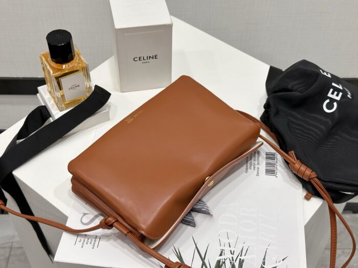 셀린느 트리오 플랩 부드러운 램스킨 10P862 브라운 레플리카 미러급 SA급 S급 고퀄리티 최상급 하이엔드 가방 [남성여성공용] 9