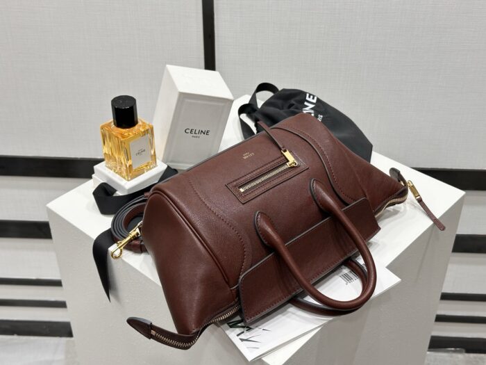 셀린느 스몰 뉴 러기지 서플 샤이니 램스킨 124213 초콜릿 레플리카 미러급 SA급 S급 고퀄리티 최상급 하이엔드 가방 [여성] 7