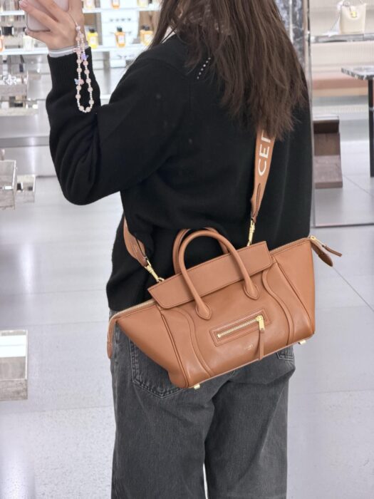 셀린느 스몰 뉴 러기지 서플 샤이니 램스킨 124213 브라운 레플리카 미러급 SA급 S급 고퀄리티 최상급 하이엔드 가방 [여성] 2