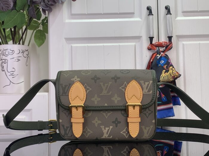 루이비통 사첼 미니 M26969 카키 레플리카 미러급 SA급 S급 고퀄리티 최상급 하이엔드 가방 [남성여성공용]