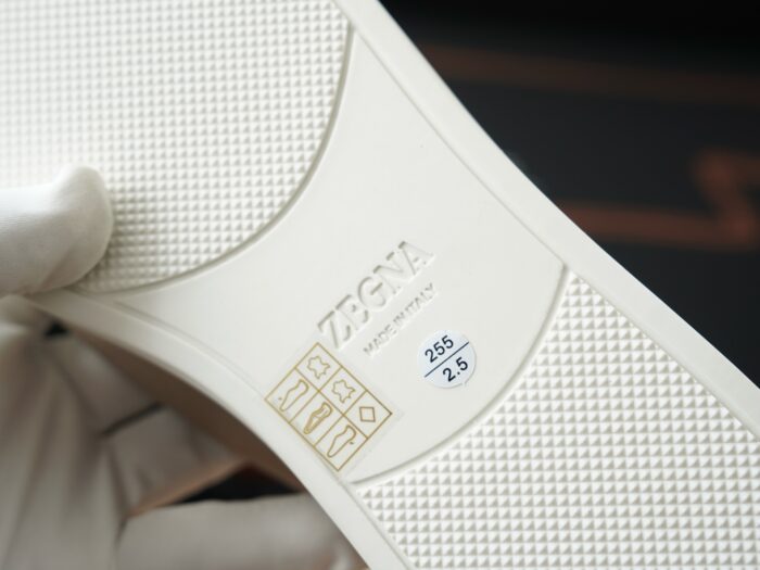 제냐 트리플 스티치 TM 스니커즈 베이지 남성용 레플리카 미러급 SA급 S급 고퀄리티 최상급 하이엔드 신발 [남성] 9