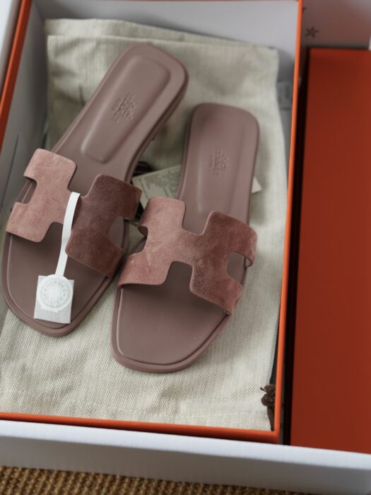 에르메스 오란 샌들 슬리퍼 스웨이드 브라운 레플리카 미러급 SA급 S급 고퀄리티 최상급 하이엔드 신발 [여성] 2