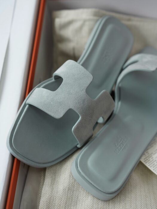 에르메스 오란 샌들 슬리퍼 스웨이드 라이트 남회색 레플리카 미러급 SA급 S급 고퀄리티 최상급 하이엔드 신발 [여성] 5