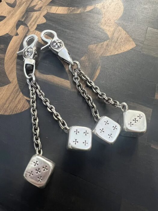 크롬하츠 주사위 키링 가방 참 레플리카 미러급 SA급 S급 고퀄리티 최상급 하이엔드 악세사리 [남성여성공용]