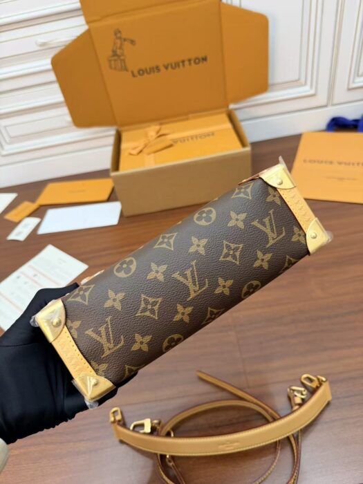 루이비통 사이드 트렁크 브라운 M46358 레플리카 미러급 SA급 S급 고퀄리티 최상급 하이엔드 가방 [여성] 4