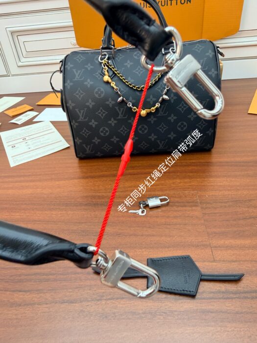 루이비통 스피디 소프트 30 모노그램 이클립스 블랙 M15102 레플리카 미러급 SA급 S급 고퀄리티 최상급 하이엔드 가방 [여성] 7