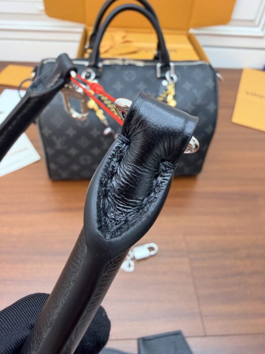 루이비통 스피디 소프트 30 모노그램 이클립스 블랙 M15102 레플리카 미러급 SA급 S급 고퀄리티 최상급 하이엔드 가방 [여성] 17