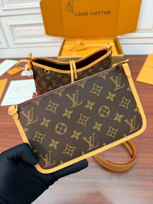 루이비통 캐리올 PM 모노그램 M46203 레플리카 미러급 SA급 S급 고퀄리티 최상급 하이엔드 가방 [여성] 9