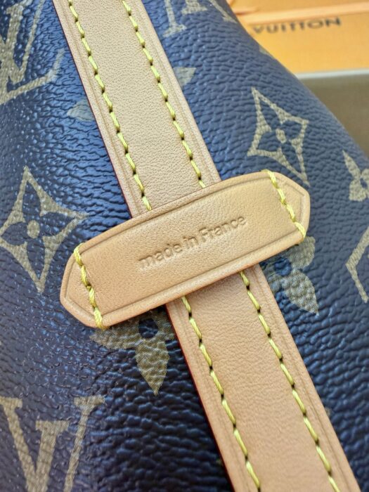 루이비통 캐리올 PM 모노그램 M46203 레플리카 미러급 SA급 S급 고퀄리티 최상급 하이엔드 가방 [여성] 19