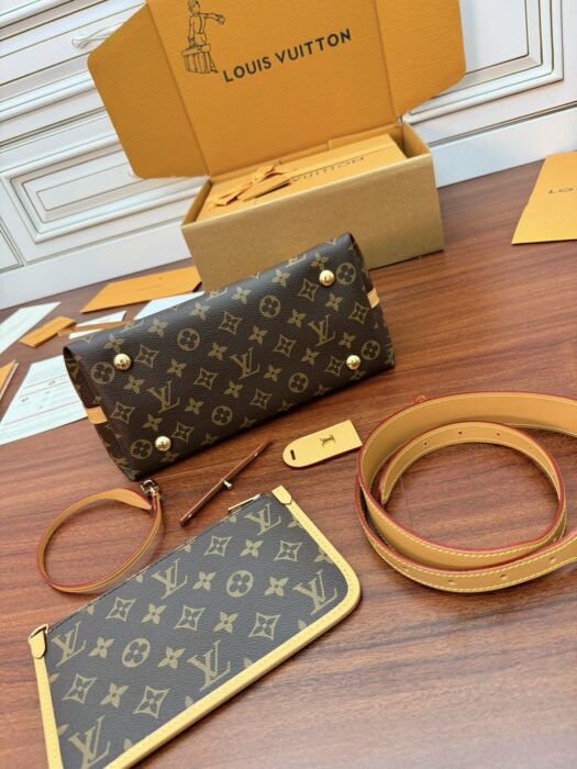 루이비통 캐리올 PM 모노그램 M46203 레플리카 미러급 SA급 S급 고퀄리티 최상급 하이엔드 가방 [여성] 4