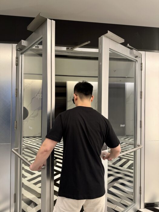 구찌 핑크 모노그램 반팔티 블랙 레플리카 미러급 SA급 S급 고퀄리티 하이엔드 최상급 의류 [남성여성공용] 2