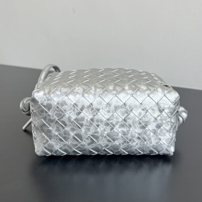 보테가베네타 탑 핸들 루프 백 빈티지 실버 796615 레플리카 미러급 SA급 S급 고퀄리티 최상급 하이엔드 가방 [여성] 6