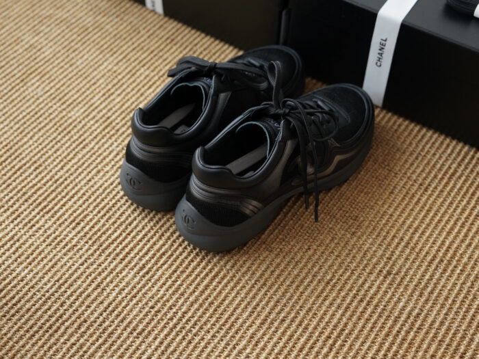 샤넬 26C 그라데이션 CC로고 스니커즈 블랙 여성용 레플리카 미러급 SA급 S급 고퀄리티 최상급 하이엔드 신발 [여성] 3
