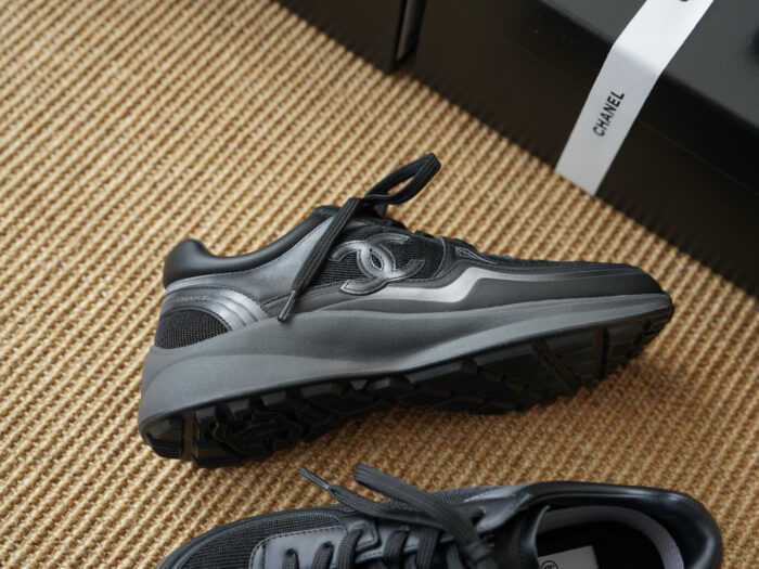 샤넬 26C 그라데이션 CC로고 스니커즈 블랙 여성용 레플리카 미러급 SA급 S급 고퀄리티 최상급 하이엔드 신발 [여성] 4