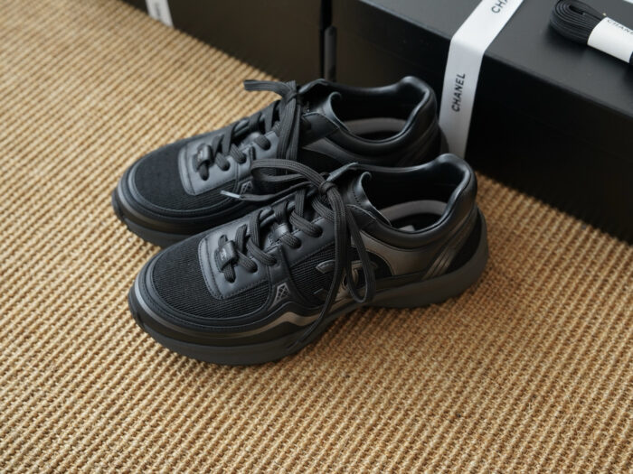 샤넬 26C 그라데이션 CC로고 스니커즈 블랙 여성용 레플리카 미러급 SA급 S급 고퀄리티 최상급 하이엔드 신발 [여성] 2