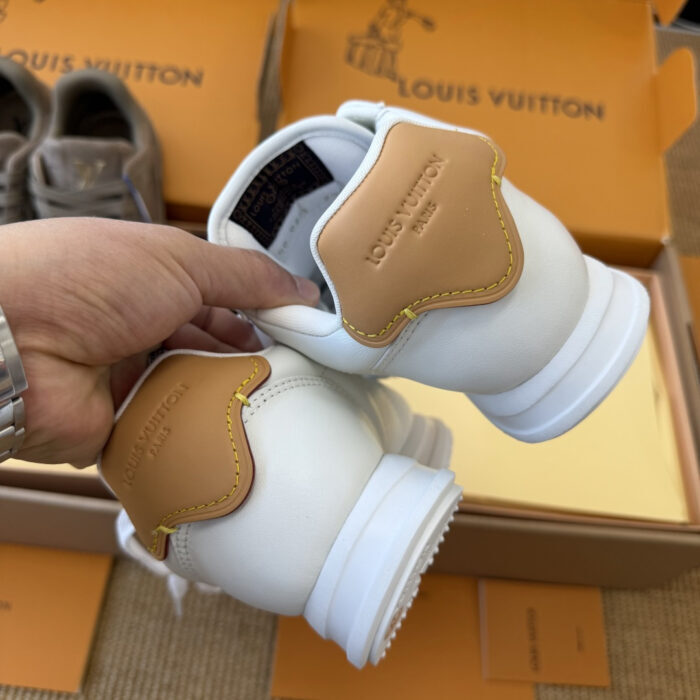 루이비통 x 니고 버터소프트 블랙 LV 스니커즈 커플 레플리카 미러급 SA급 S급 고퀄리티 최상급 하이엔드 신발 [남성여성공용] 6