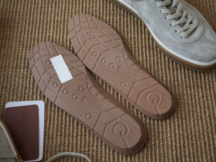 로로피아나 테니스 위크 스니커즈 스웨이드 라이트 그레이 남성용 레플리카 미러급 SA급 S급 고퀄리티 최상급 하이엔드 신발 [남성] 9