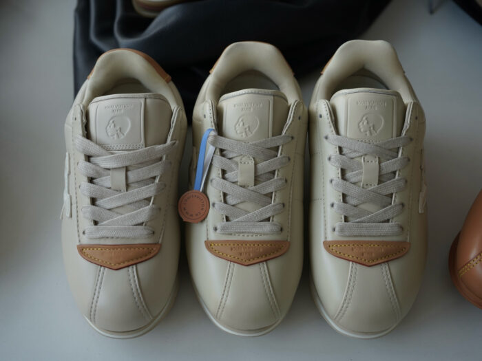 루이비통 x 니고 버터소프트 FW25 스니커즈 베이지 레플리카 미러급 SA급 S급 고퀄리티 최상급 하이엔드 신발 [남성여성공용]