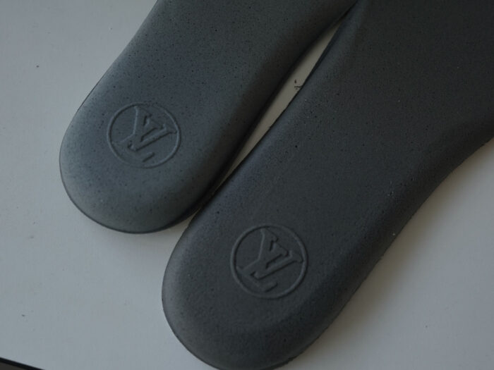 루이비통 x 니고 버터소프트 FW25 스니커즈 베이지 레플리카 미러급 SA급 S급 고퀄리티 최상급 하이엔드 신발 [남성여성공용] 9