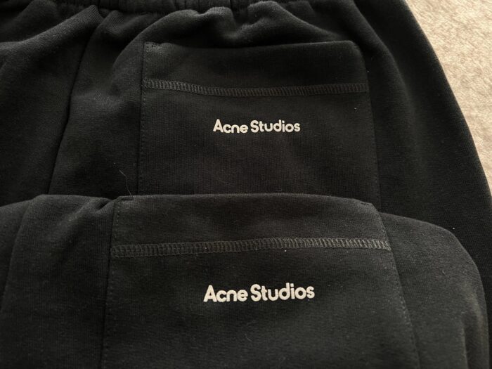 아크네스튜디오 뒷면 포켓 프린트 팬츠 블랙 레플리카 미러급 SA급 S급 고퀄리티 하이엔드 최상급 의류 [남성여성공용] 7