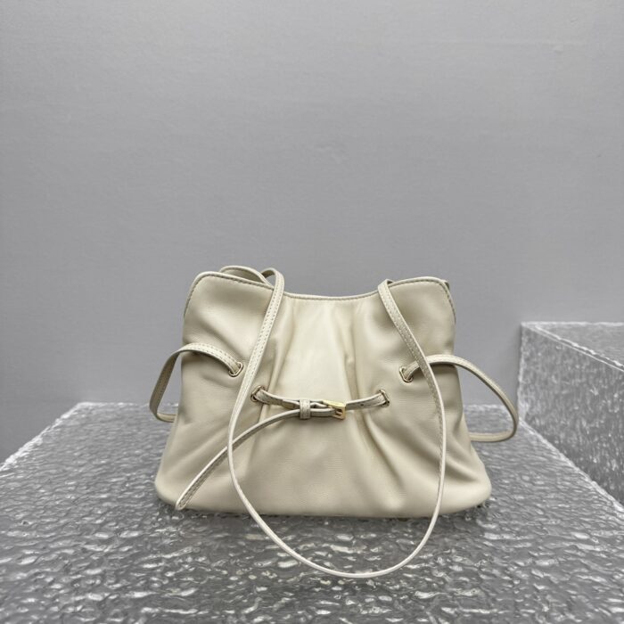 프라다 다다 나파 레더 백 아이보리 레플리카 미러급 SA급 S급 고퀄리티 최상급 하이엔드 가방 [여성] 4