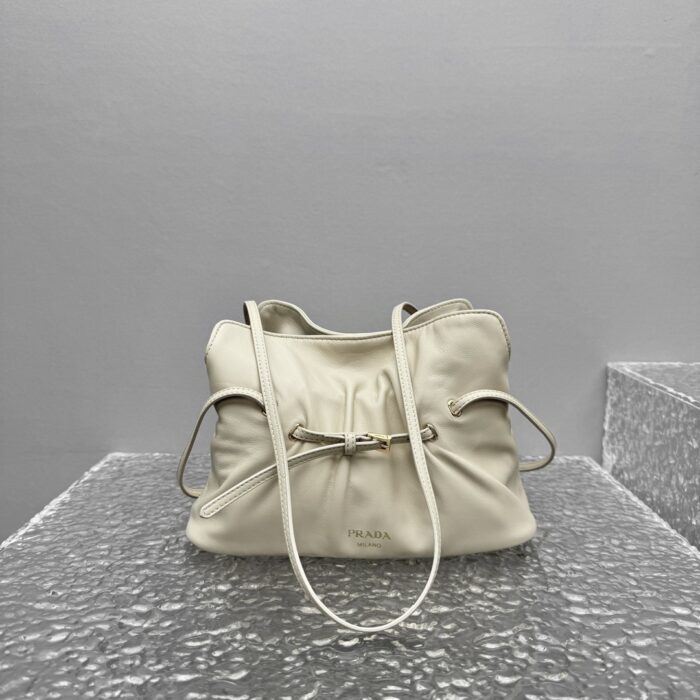 프라다 다다 나파 레더 백 아이보리 레플리카 미러급 SA급 S급 고퀄리티 최상급 하이엔드 가방 [여성] 2